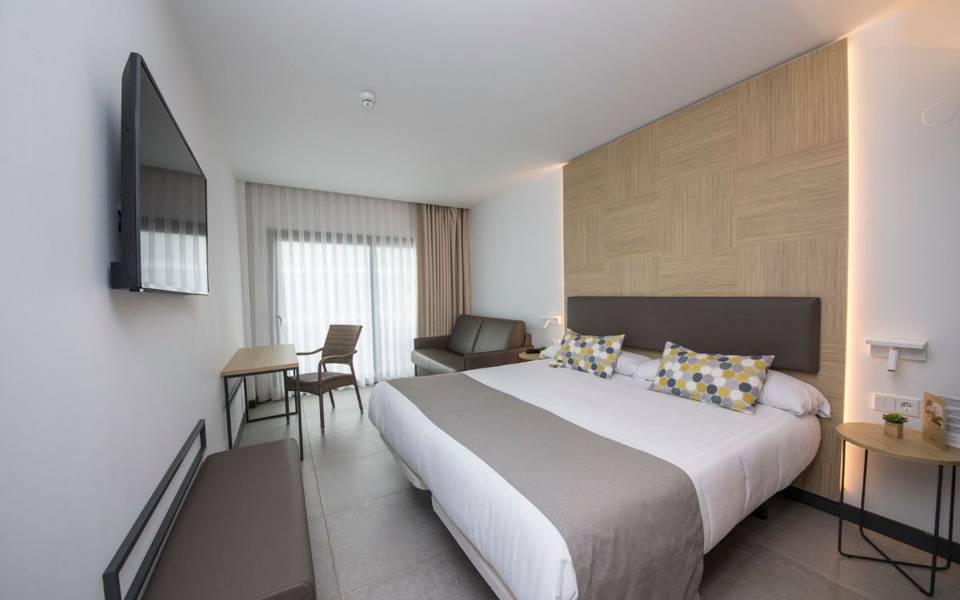 Double comfort room cap negret hotel altea, alicante Double comfort room cap negret hotel altea, alicante