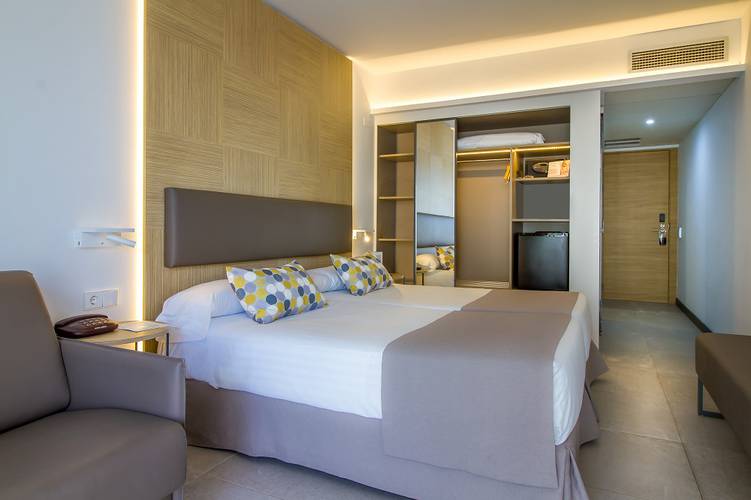 DOUBLE COMFORT ROOM Cap Negret Hotel Altea, Alicante DOUBLE COMFORT ROOM Cap Negret Hotel Altea, Alicante